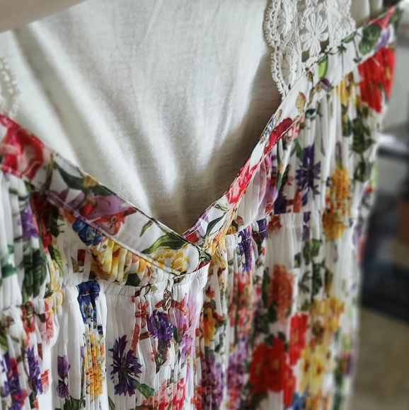 Others Follow Pleated Floral Dress - Picture 3 of 4